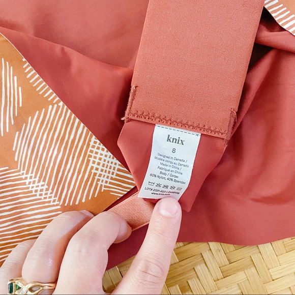 Knix Evolution Bra - Picture 3 of 3